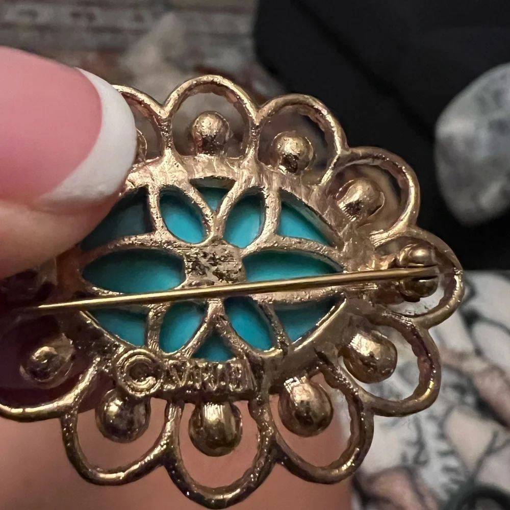 Sarah Coventry Turquoise Blue Center Faux Pearl Gold-Tone Floral Brooch